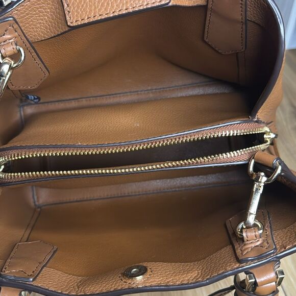 Michael kors bag New with out tags - Picture 10 of 14